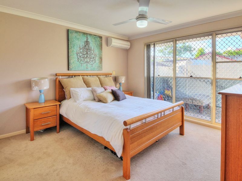 6 Pinedale Cresent, Parkinson QLD 4115