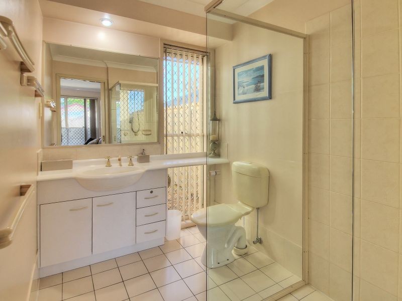 6 Pinedale Cresent, Parkinson QLD 4115