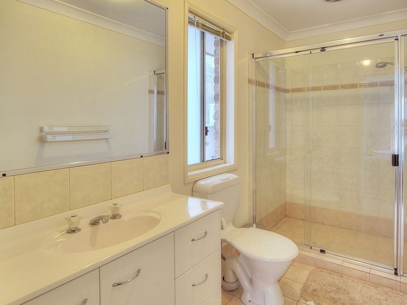 27 Naracoorte Place, Parkinson QLD 4115