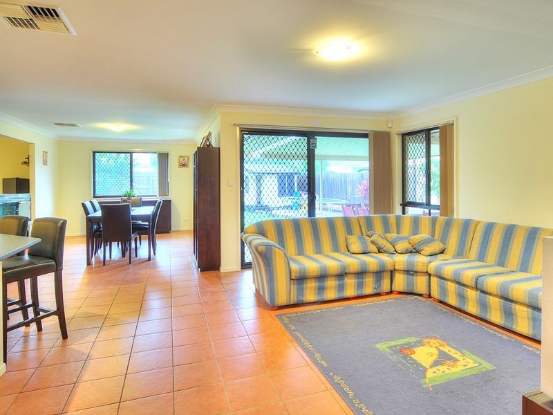 35 Central Street, Calamvale QLD 4116