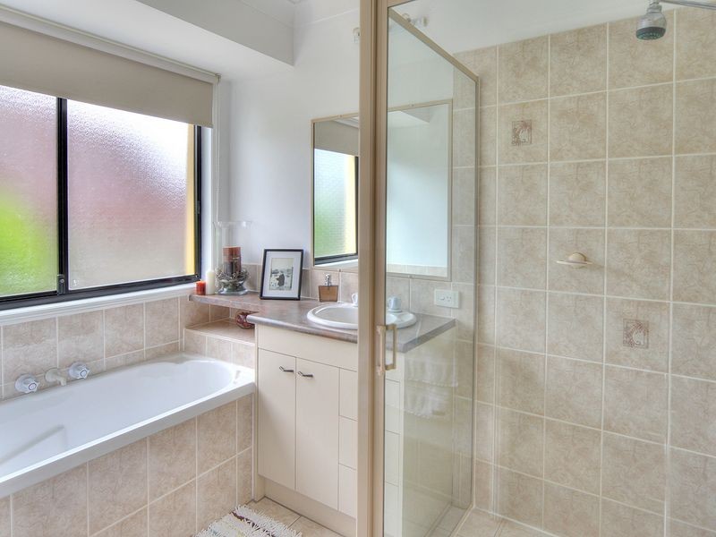 19 Yewleaf Place, Calamvale QLD 4116