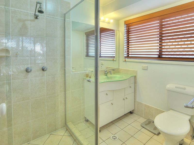 19 Yewleaf Place, Calamvale QLD 4116