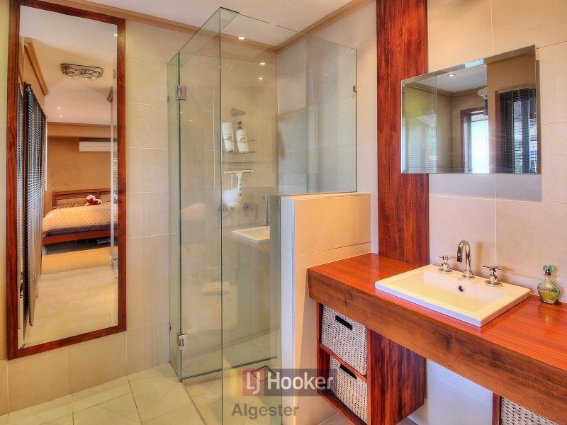 2 Dellforest Drive, Calamvale QLD 4116