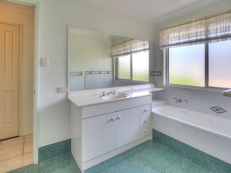 2 Tuberose Place, Calamvale QLD 4116