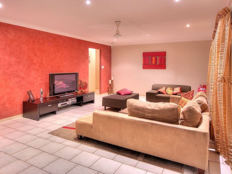 10 Eldena Place, Parkinson QLD 4115