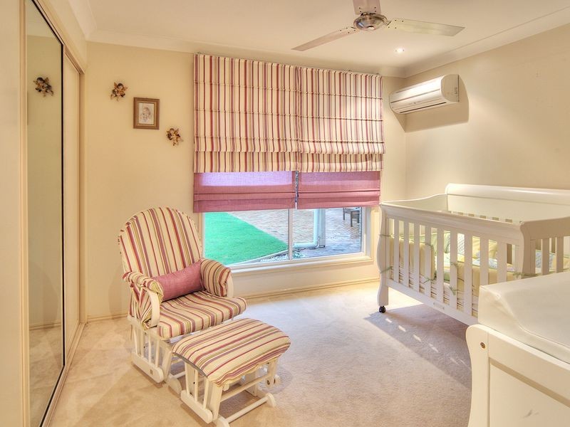 10 Eldena Place, Parkinson QLD 4115