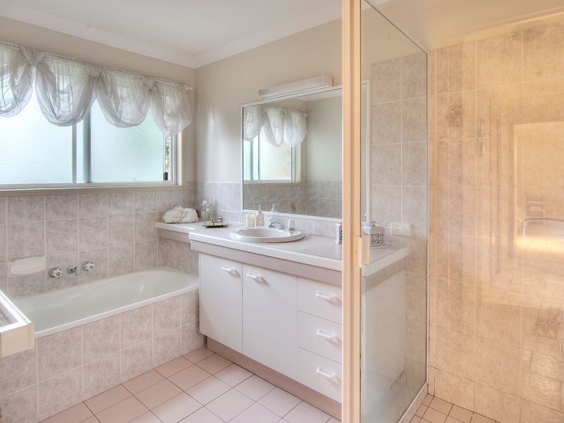 10 Eldena Place, Parkinson QLD 4115