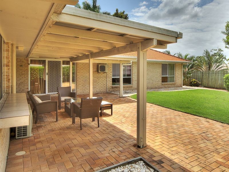 10 Eldena Place, Parkinson QLD 4115