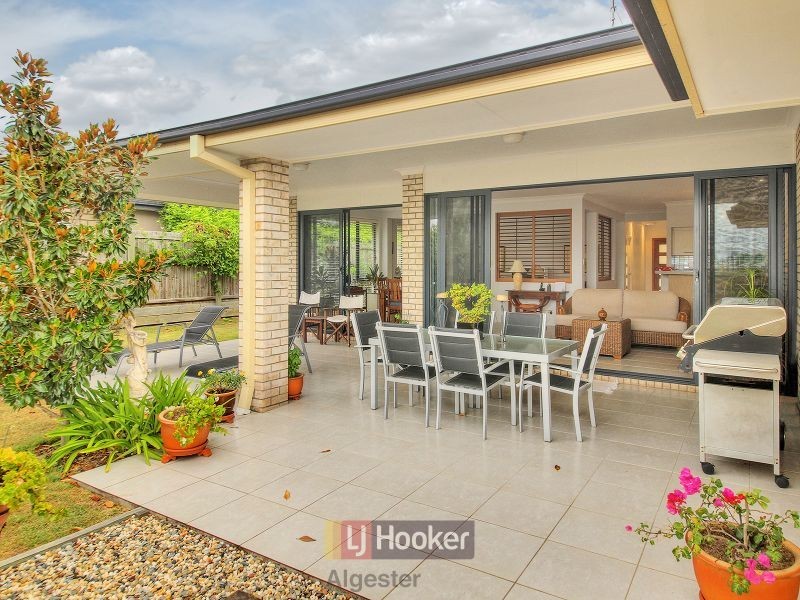 4 Vaucluse Place, Parkinson QLD 4115