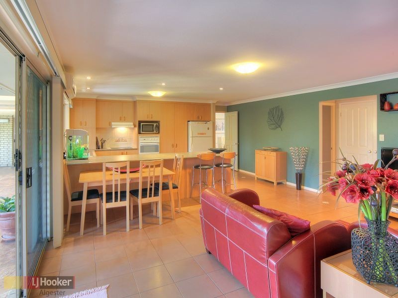 13 Ulinga Crescent, Parkinson QLD 4115