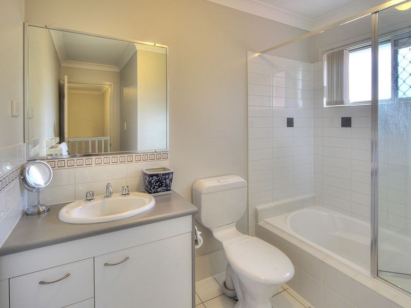 9/1 Daintree Drive, Parkinson QLD 4115