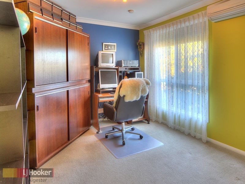 25 Glenfield Street, Parkinson QLD 4115