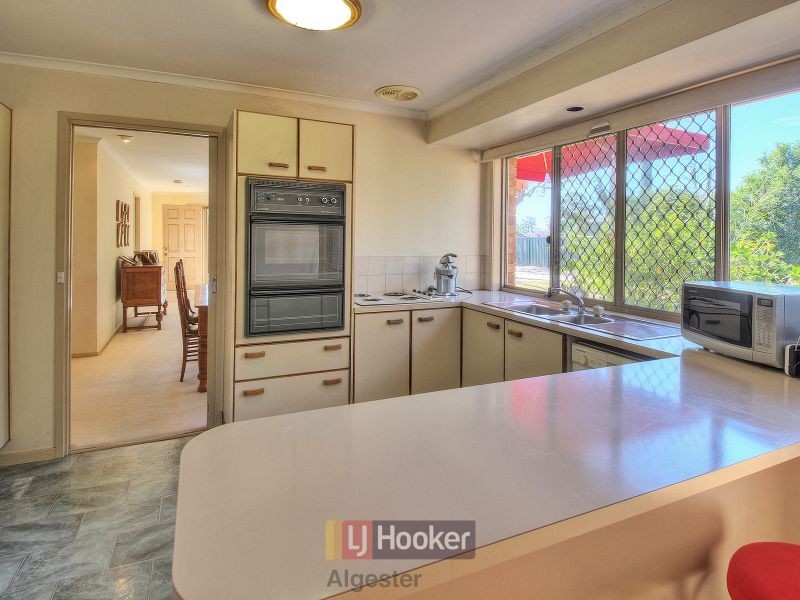 28 Pinewood Court, Algester QLD 4115