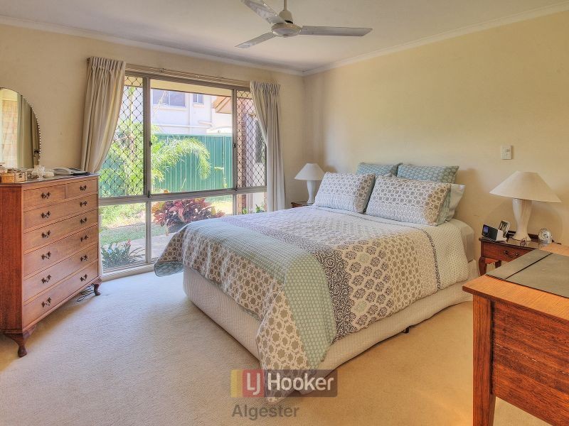 28 Pinewood Court, Algester QLD 4115