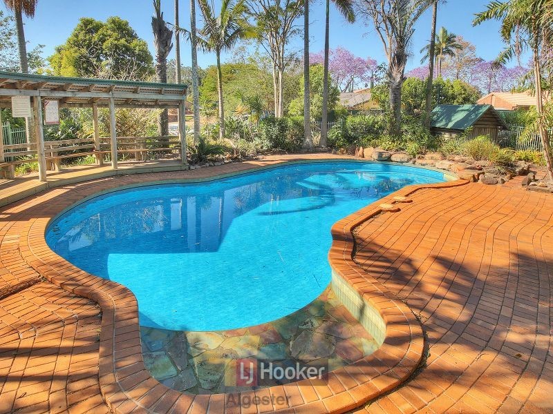 28 Pinewood Court, Algester QLD 4115