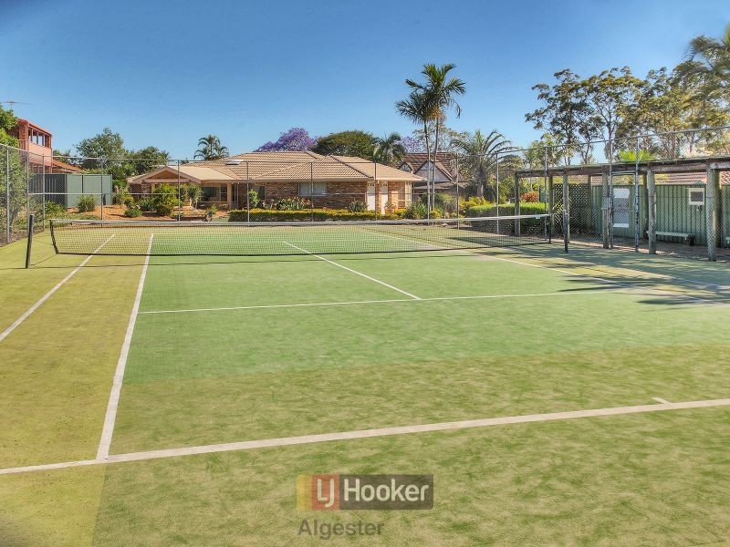 28 Pinewood Court, Algester QLD 4115