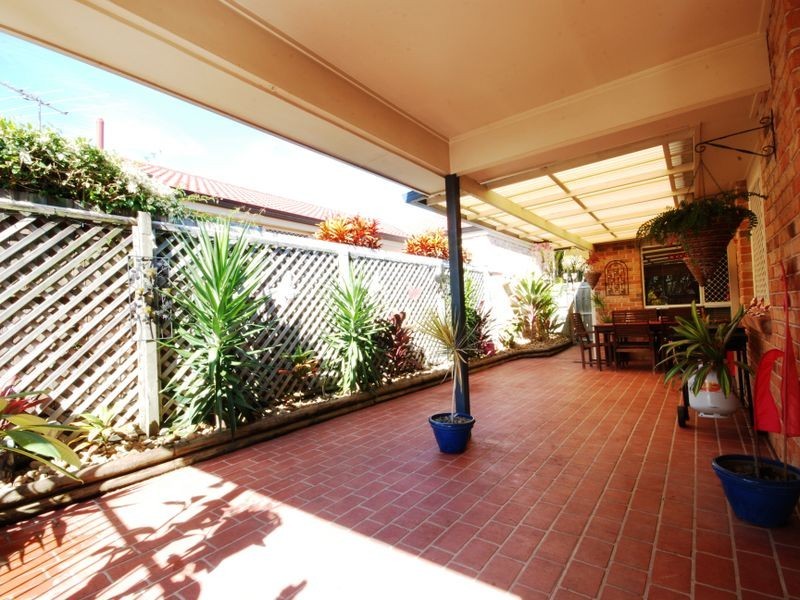 16 Carnegie Close, Parkinson QLD 4115