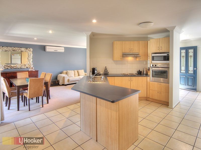 12 Kayannie Street, Parkinson QLD 4115