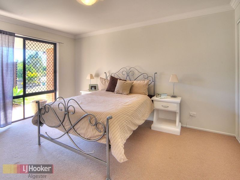 12 Kayannie Street, Parkinson QLD 4115