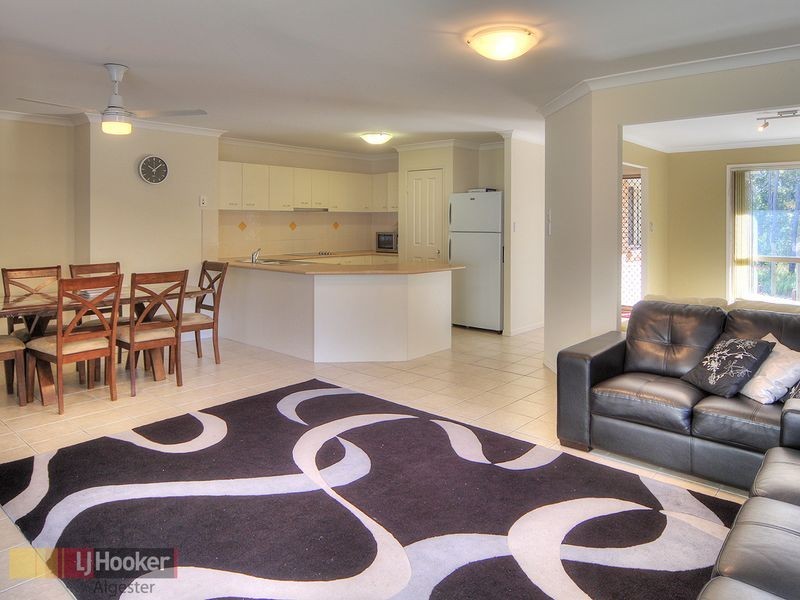 60 Watarrka Drive, Parkinson QLD 4115