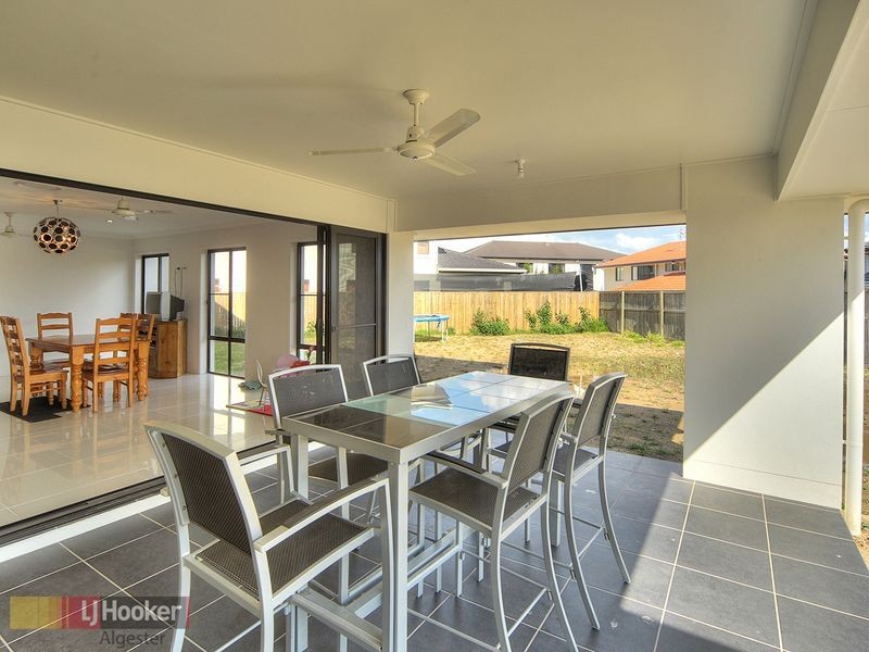 150 Hawthorne Circuit, Stretton QLD 4116