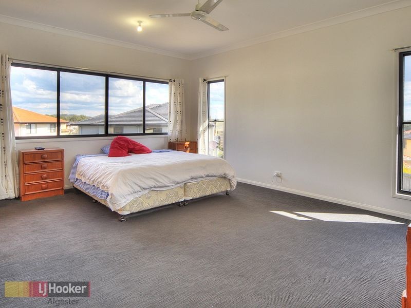 150 Hawthorne Circuit, Stretton QLD 4116