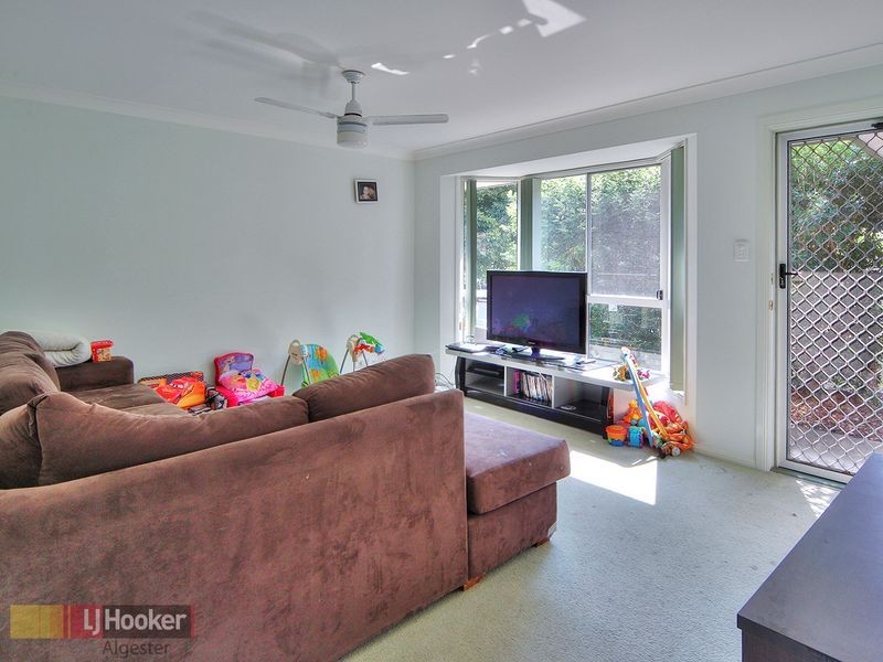6 Lutea Close, Regents Park QLD 4118