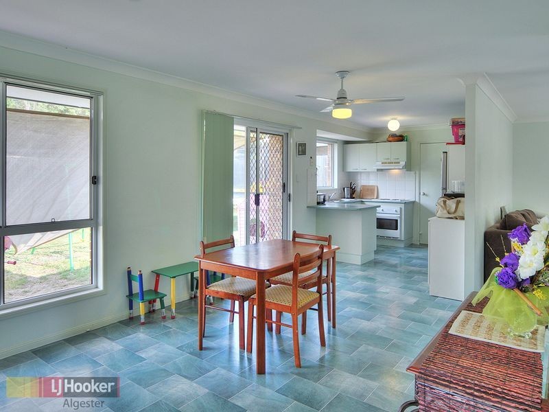 6 Lutea Close, Regents Park QLD 4118
