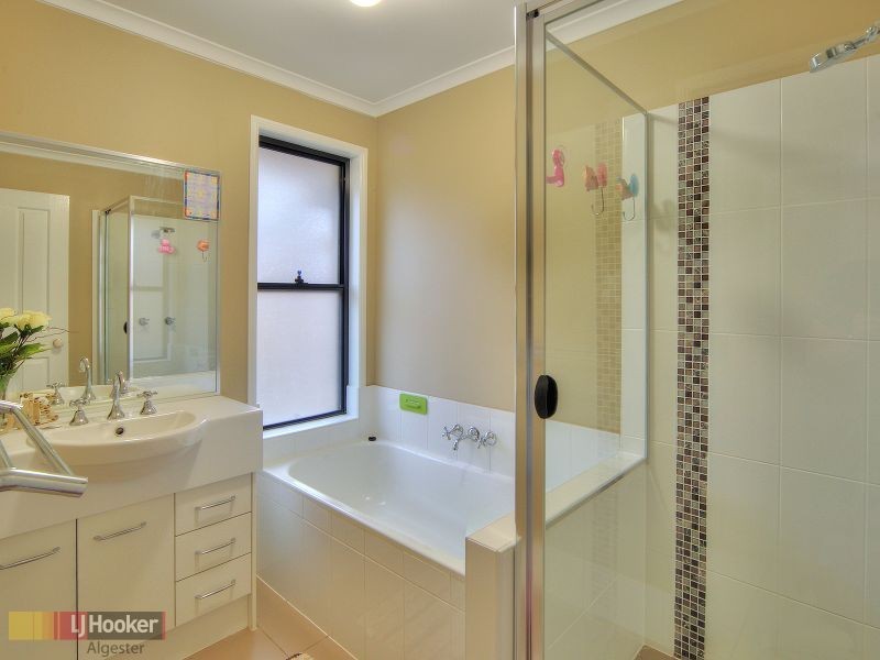 5 Holyrood Street, Calamvale QLD 4116