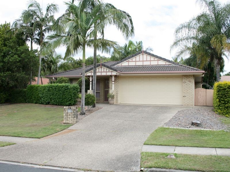 76 Bannockburn Crescent, Parkinson QLD 4115