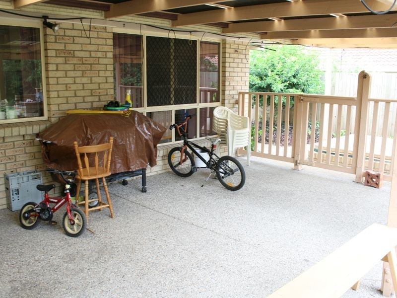 76 Bannockburn Crescent, Parkinson QLD 4115