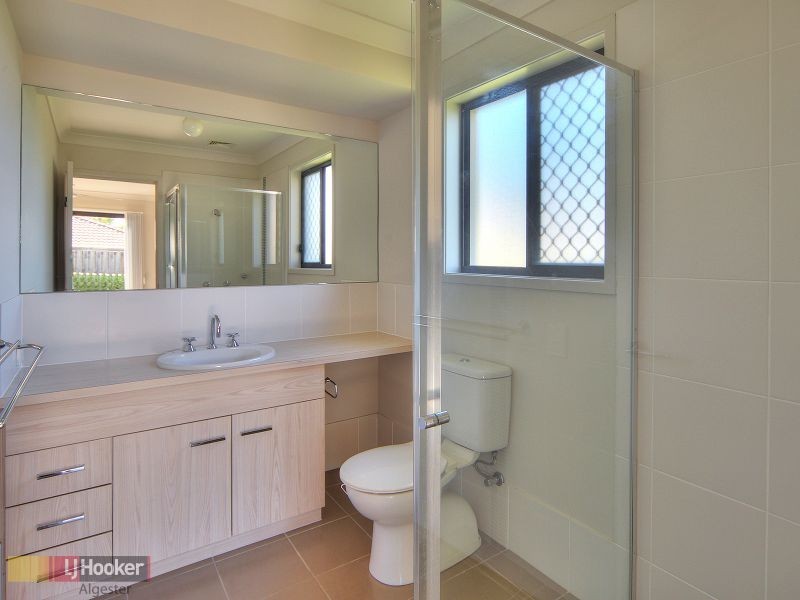 15 Watheroo Place, Parkinson QLD 4115