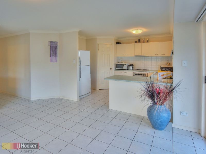 14 Naracoorte Place, Parkinson QLD 4115