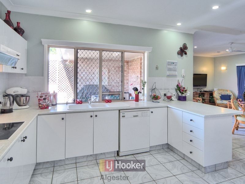 9 Copeton Crescent, Parkinson QLD 4115