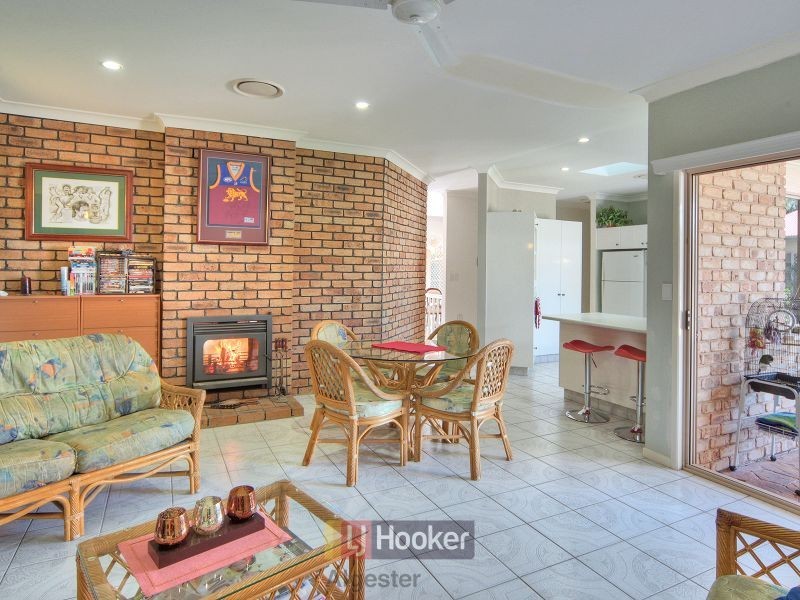 9 Copeton Crescent, Parkinson QLD 4115