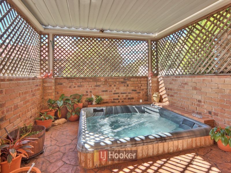 9 Copeton Crescent, Parkinson QLD 4115