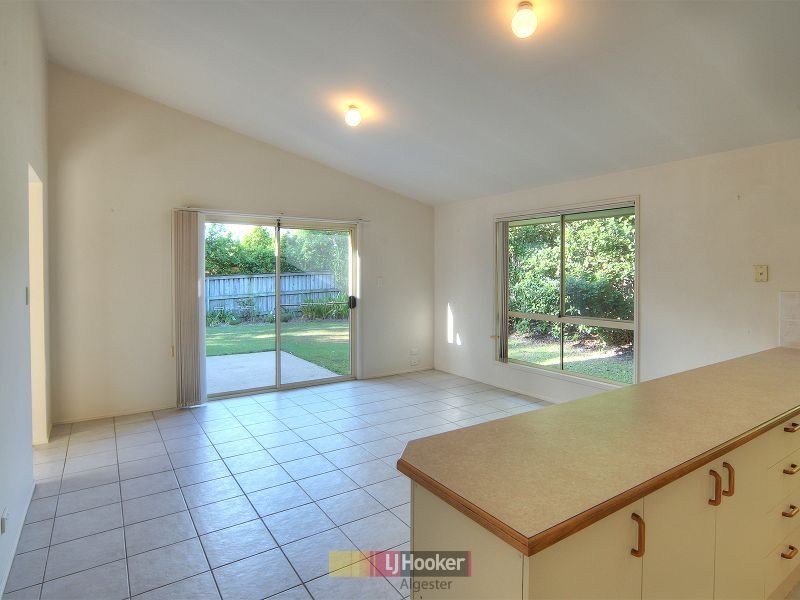 18 Moneghetti Place, Calamvale QLD 4116