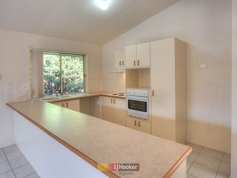 18 Moneghetti Place, Calamvale QLD 4116
