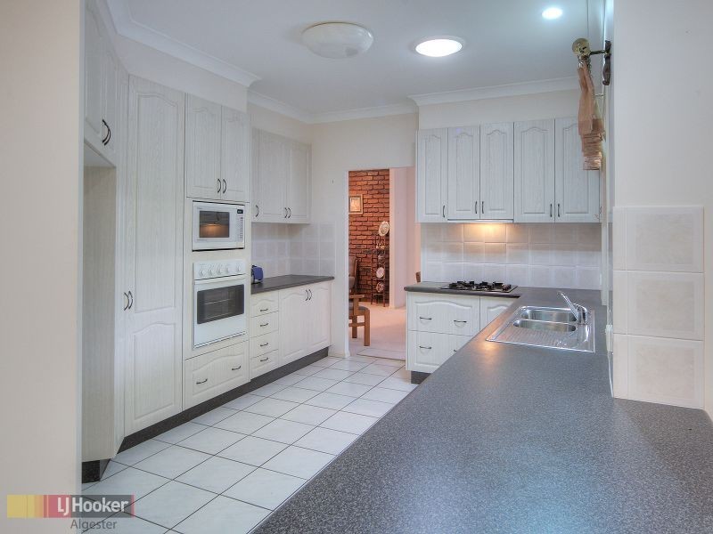 43 Azalea Crescent, Calamvale QLD 4116