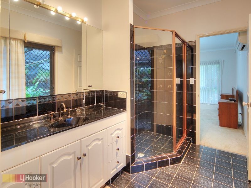 43 Azalea Crescent, Calamvale QLD 4116