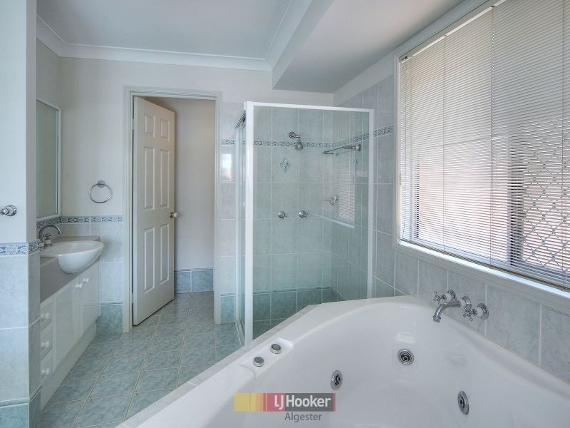 26 Hamersley Place, Parkinson QLD 4115