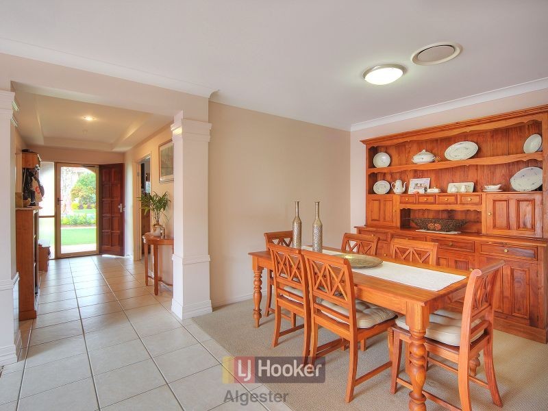 8 Watarrka Drive, Parkinson QLD 4115
