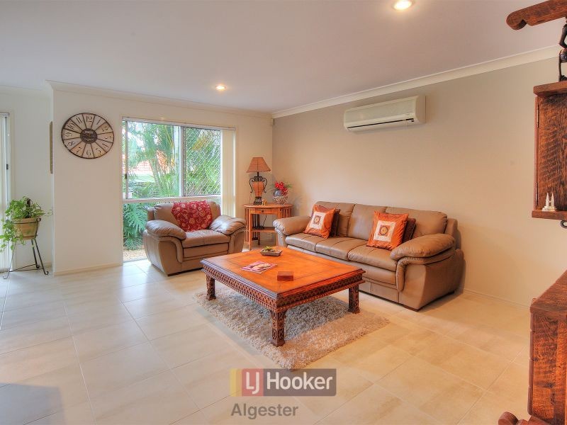 11 Somerset Place, Parkinson QLD 4115