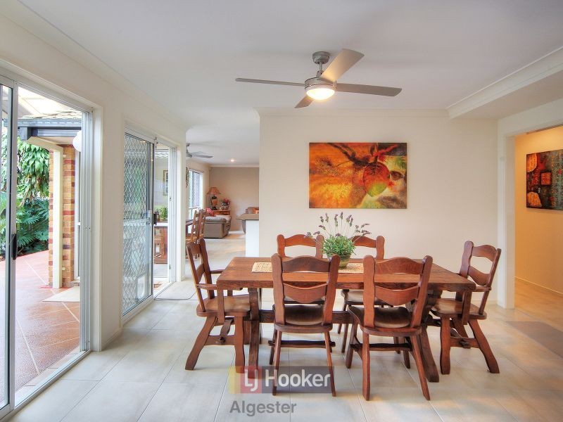 11 Somerset Place, Parkinson QLD 4115