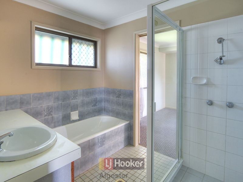 16 Devine Street, Marsden QLD 4132