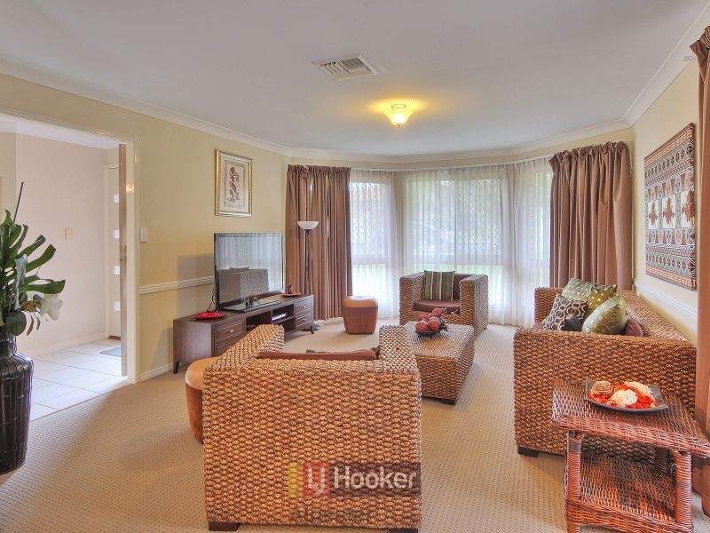 42 Bannockburn Crescent, Parkinson QLD 4115