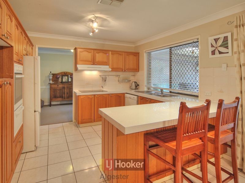 42 Bannockburn Crescent, Parkinson QLD 4115