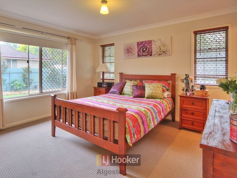 42 Bannockburn Crescent, Parkinson QLD 4115