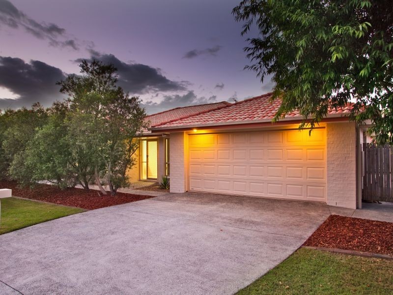 4 Karajini Crescent, Parkinson QLD 4115
