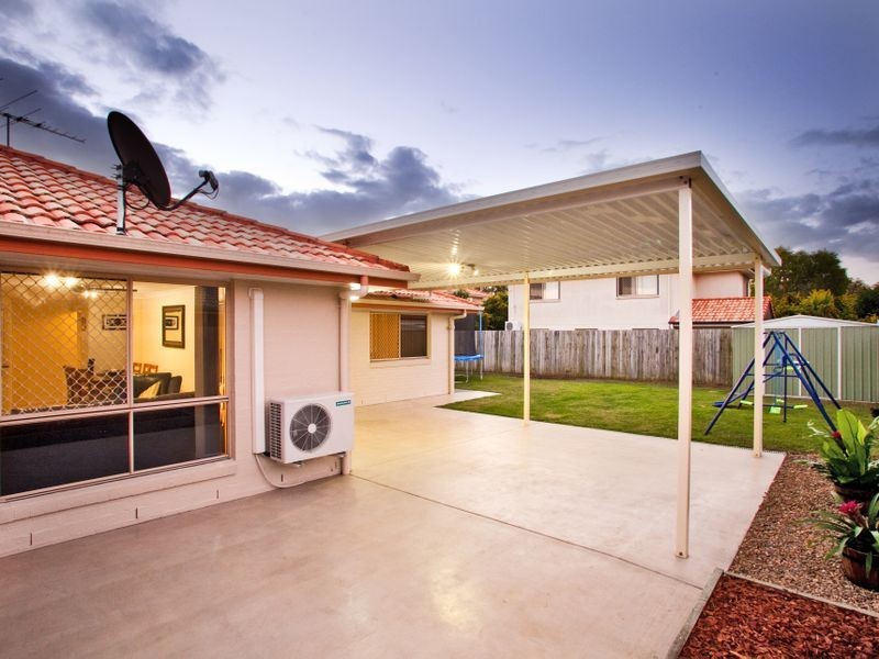 4 Karajini Crescent, Parkinson QLD 4115